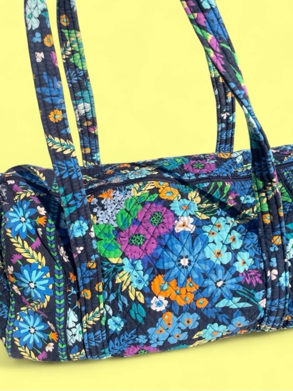 Vera Bradley Midnight Blues Navy Floral Quilted Barrel Totew